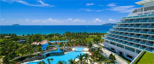 作文《没钱旅行的暑假》