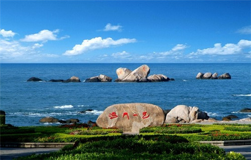 石头上画古代冬天风景图