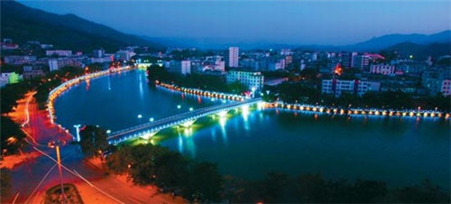 商城县看日出最好的地方，商城县夜景